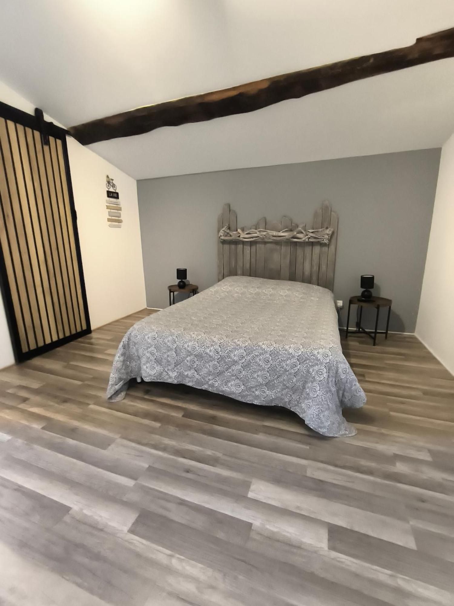 Houlala - Relais D'Etape - Chambres D'Hotes Pont-Eveque Luaran gambar